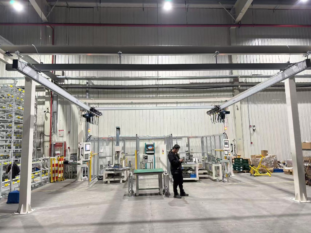 125kg鋁合金軌道起重機